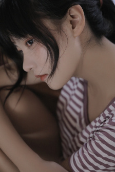 迈开腿让尝尝你的小鸡的视频
